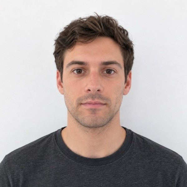 Example US passport photo: passes